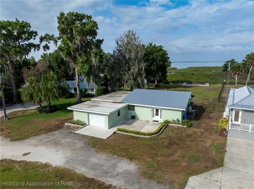 102 Squirrel Pt, Lorida, FL, 33857-9739 | Card Image