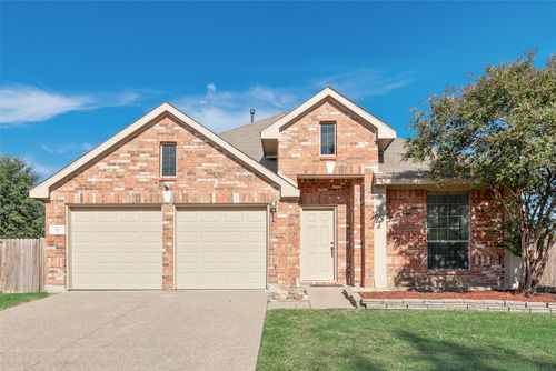 721 Honeysuckle Way, Desoto, TX, 75115-1460 | Card Image