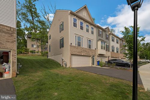 19537 Sol Pl, MONTGOMERY VILLAGE, MD, 20879-1401 | Card Image
