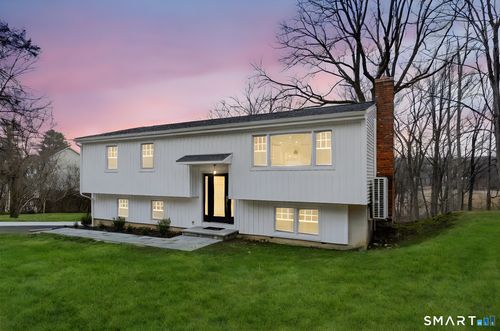 6 Joes Hill Rd, Danbury, CT, 06811-4235 | Card Image