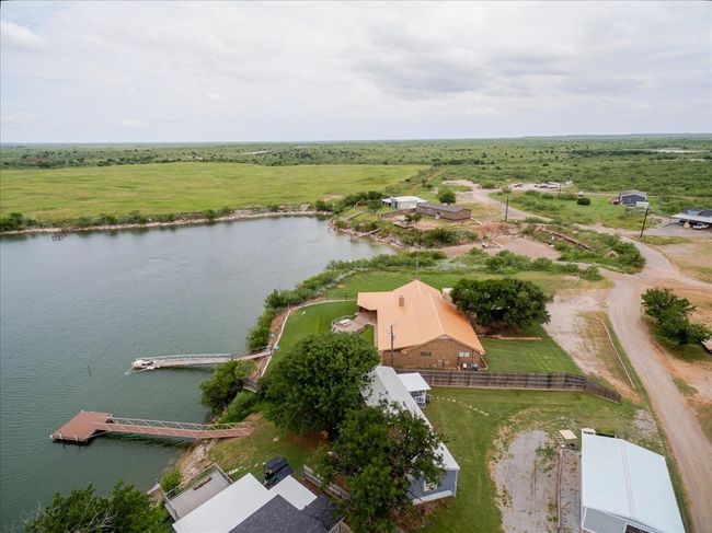 199 Willingham Loop, House other with 2 bedrooms, 2 bathrooms and null parking in Seymour TX | Image 39