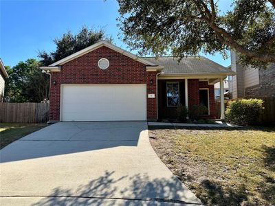 9 Summer View Court, House other with 3 bedrooms, 2 bathrooms and null parking in Conroe TX | Image 1