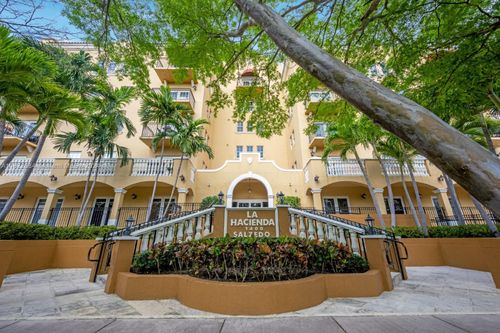 302-1400 Salzedo St, Coral Gables, FL, 33134 | Card Image