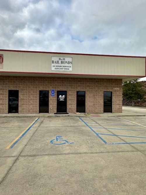 1450 Madison Hwy, Valdosta, GA, 31601-6522 | Card Image