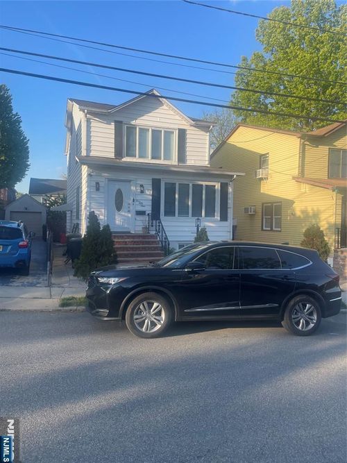 459 Lawton Ave, Cliffside Park, NJ, 07010-1912 | Card Image