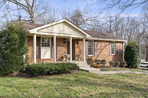 2261 Blakemore Dr, Clarksville, TN, 37040-6521 | Card Image