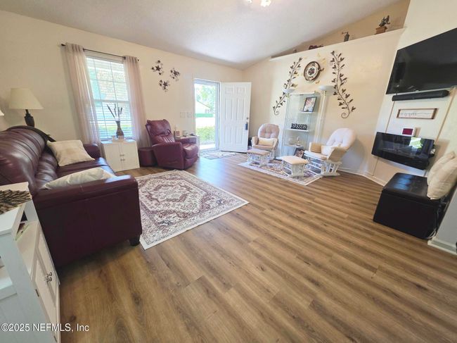 231 3 Rd St W, House other with 2 bedrooms, 2 bathrooms and null parking in BALDWIN FL | Image 7