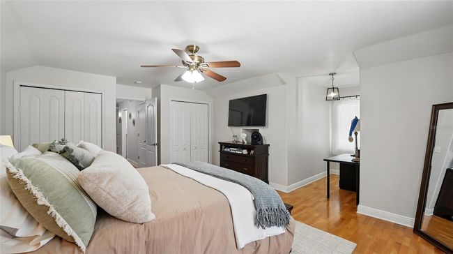 Upstairs bedroom | Image 49