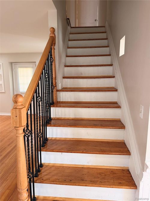 16130 Whitcomb Street, Detroit, MI, 48235 | Card Image