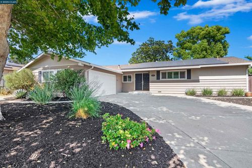 1824 Manzanita Dr, Concord, CA, 94519-1150 | Card Image
