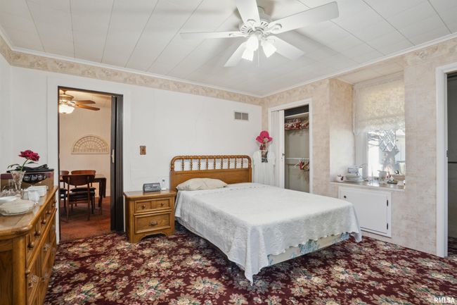201 W 19 Th Ave, House other with 3 bedrooms, 1 bathrooms and null parking in Coal Valley IL | Image 8