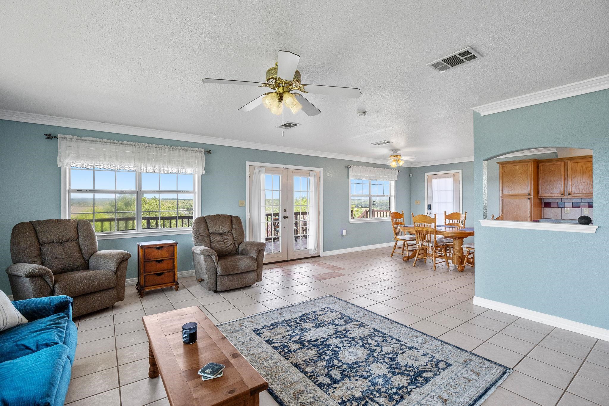Residential in Sunrise Beach 4
