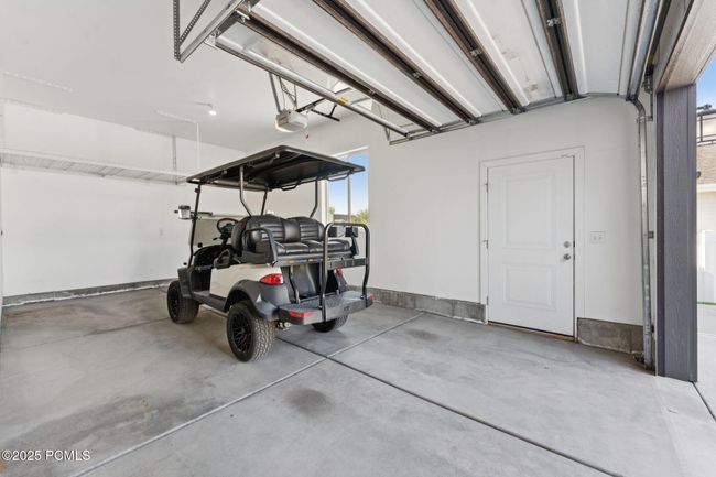 415 E 360, House other with 6 bedrooms, 4 bathrooms and null parking in Midway UT | Image 57