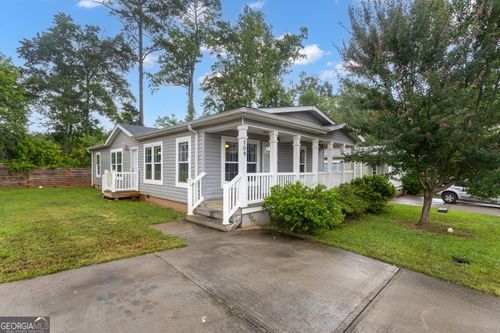 109 Willow Dr E, Newnan, GA, 30263-5289 | Card Image