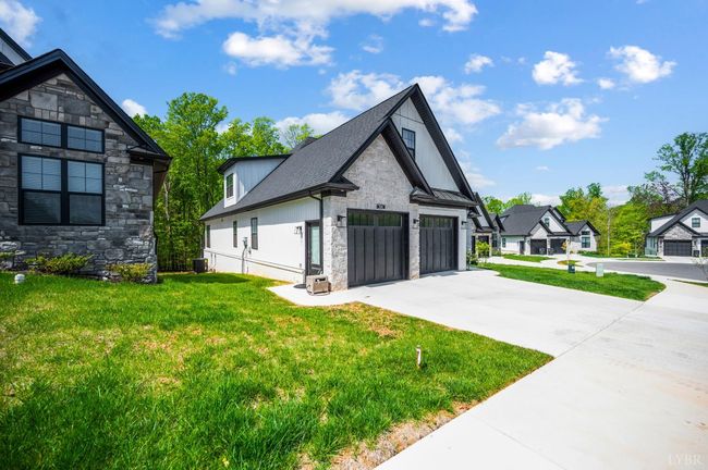 301 Bentley Grove Way, House other with 5 bedrooms, 3 bathrooms and null parking in Lynchburg VA | Image 4