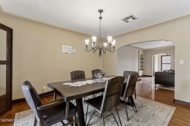 Large Dining | Image 13