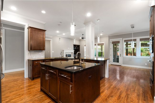 2204 Lindell Ave, House other with 4 bedrooms, 4 bathrooms and 2 parking in Austin TX | Image 17