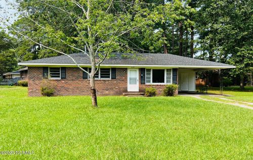 4137 Martha Loop, Farmville, NC, 27828-1885 | Card Image