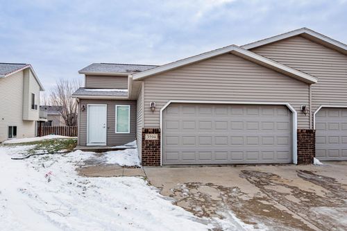 3594 Taylor St S, Fargo, ND, 58104-7501 | Card Image