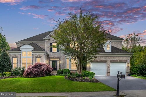 8937 Rhododendron Cir, LORTON, VA, 22079-5688 | Card Image