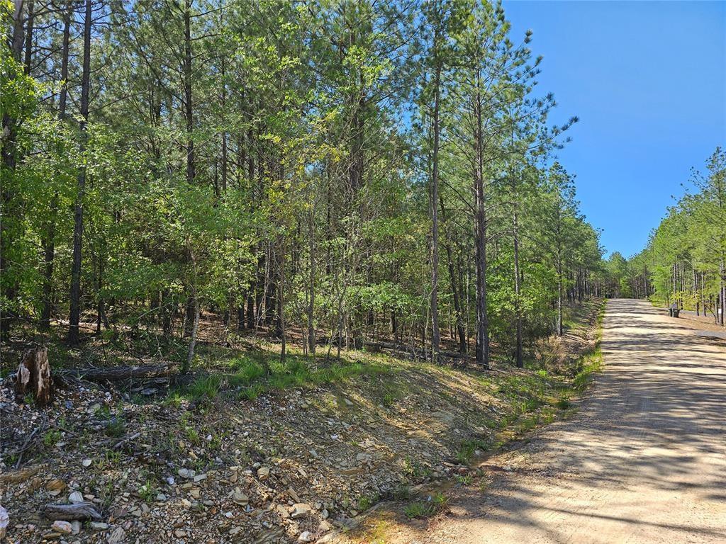 Land in Broken Bow