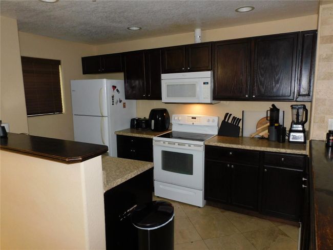 102 - 200 Afton Square, Condo with 2 bedrooms, 2 bathrooms and null parking in Altamonte Springs FL | Image 4