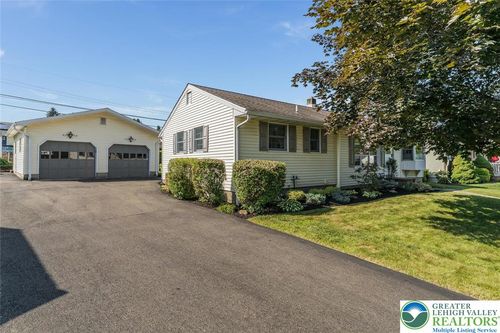 4334 Winfield Ter, EASTON, PA, 18045-4945 | Card Image