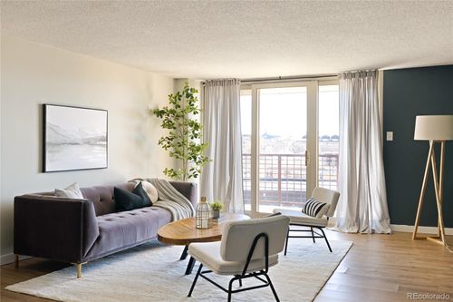 apt-812-2225 Buchtel Blvd, Denver, CO, 80210-3465 | Card Image