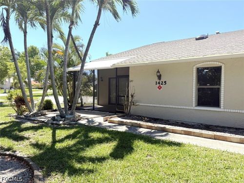 95-1425 Sw 51st Ln, CAPE CORAL, FL, 33914-7440 | Card Image