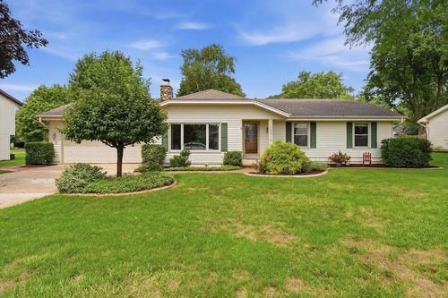16010 W Cynthia Drive, New Berlin, WI, 53151 | Card Image