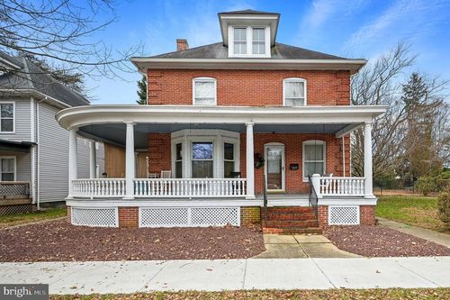 328 N Bradford St, DOVER, DE, 19904-3002 | Card Image