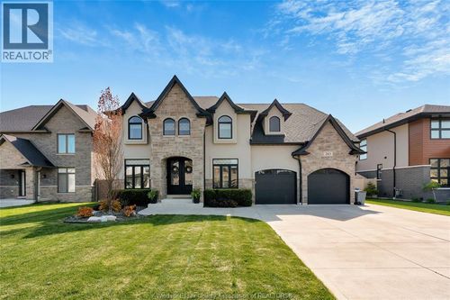 243 Rafih Crescent, Lakeshore, ON, N8L1A6 | Card Image