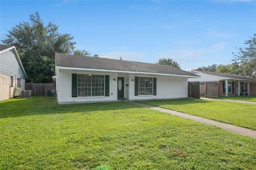 11215 Sageview Drive, Houston, TX, 77089 | Card Image