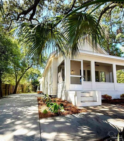 217 N Barcelona St, Pensacola, FL, 32502-4803 | Card Image