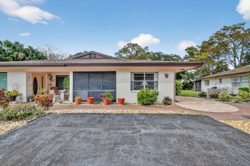 5199 Rose Hill Dr, Boynton Beach, FL, 33437-1307 | Card Image