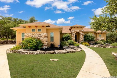 464 Upland Ct, Canyon Lake, TX, 78133-6084 | Card Image