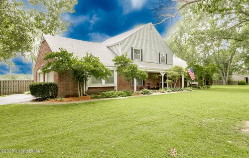604 Oak Crest Dr, Shelbyville, KY, 40065-9623 | Card Image