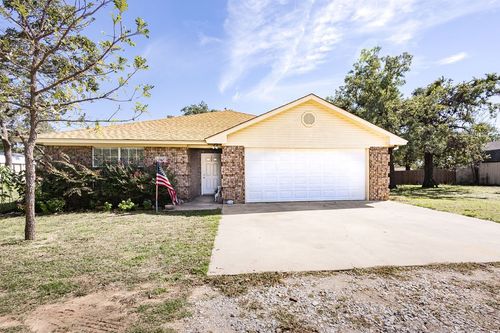 2065 J E Woody Rd, Springtown, TX, 76082-6354 | Card Image