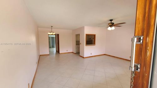 135-135 Coventry F, West Palm Beach, FL, 33417-6765 | Card Image