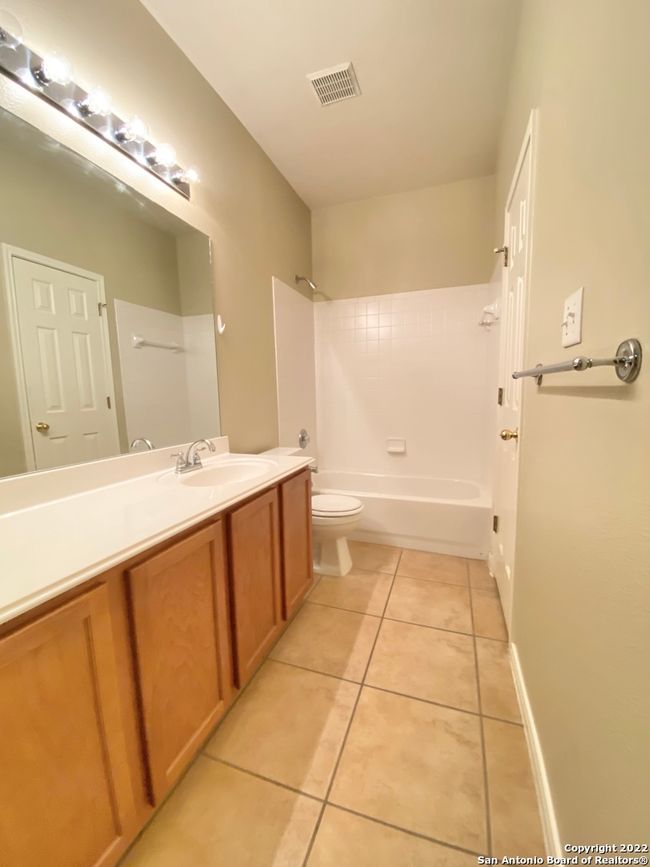 20707 Cliff Park, House other with 4 bedrooms, 2 bathrooms and null parking in San Antonio TX | Image 18