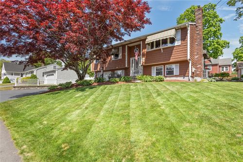 11 Bourassa Ave, Woonsocket, RI, 02895-3725 | Card Image