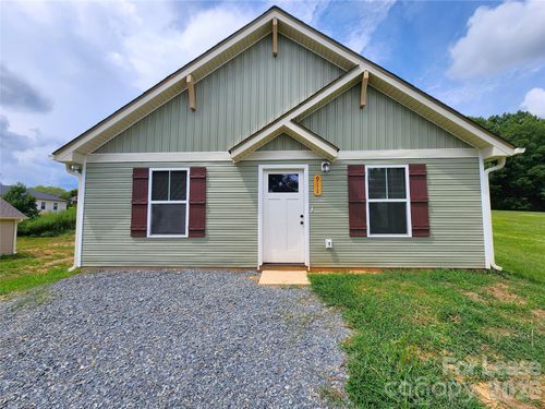 911 Hill St, Albemarle, NC, 28001-3105 | Card Image
