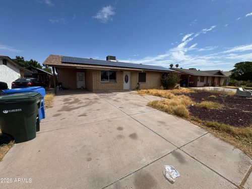 8428 W Glenrosa Ave, Phoenix, AZ, 85037-1810 | Card Image
