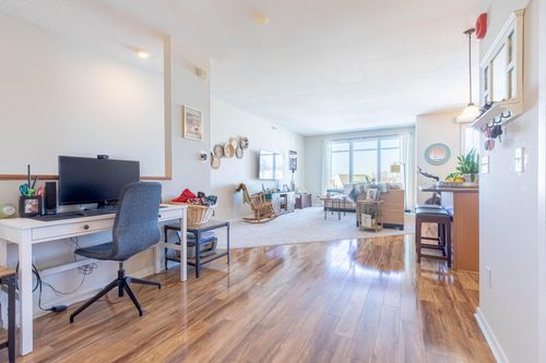 304-1070 Grandview Ct Ne, Columbia Heights, MN, 55421-2387 | Card Image