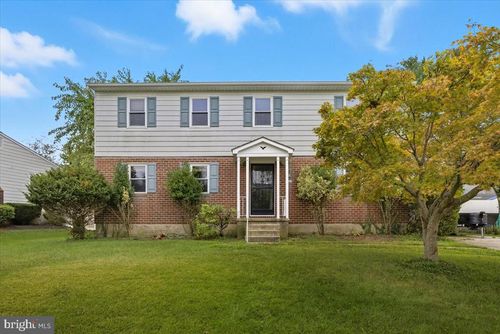 2117 Chantilla Rd, Baltimore, MD, 21228-3702 | Card Image
