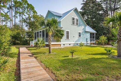 109 Bay Colony Way, Apalachicola, FL, 32320-1815 | Card Image