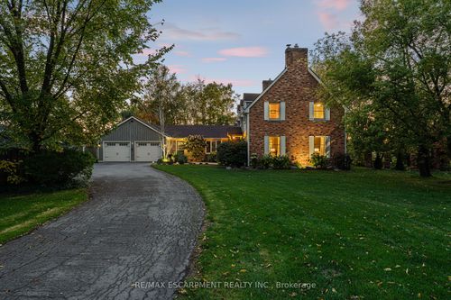 244 West St, Smithville, ON, L0R2A0 | Card Image