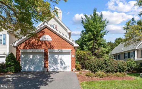 709 Pebble Creek Ct, Pennington, NJ, 08534-1954 | Card Image