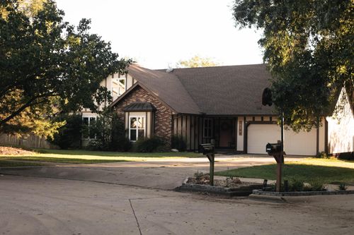 3168 Tracy Ct, Springfield, MO, 65807-3184 | Card Image