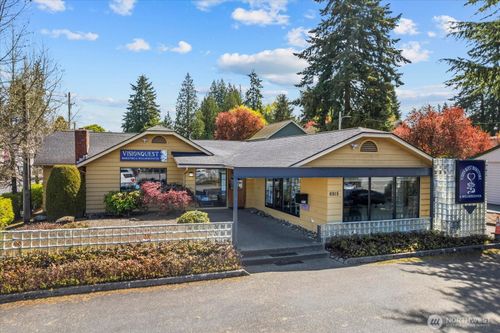 6915 Evergreen Way, Everett, WA, 98203-5149 | Card Image